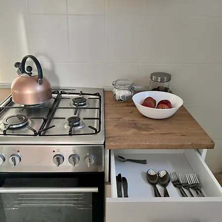 Apartment Aura